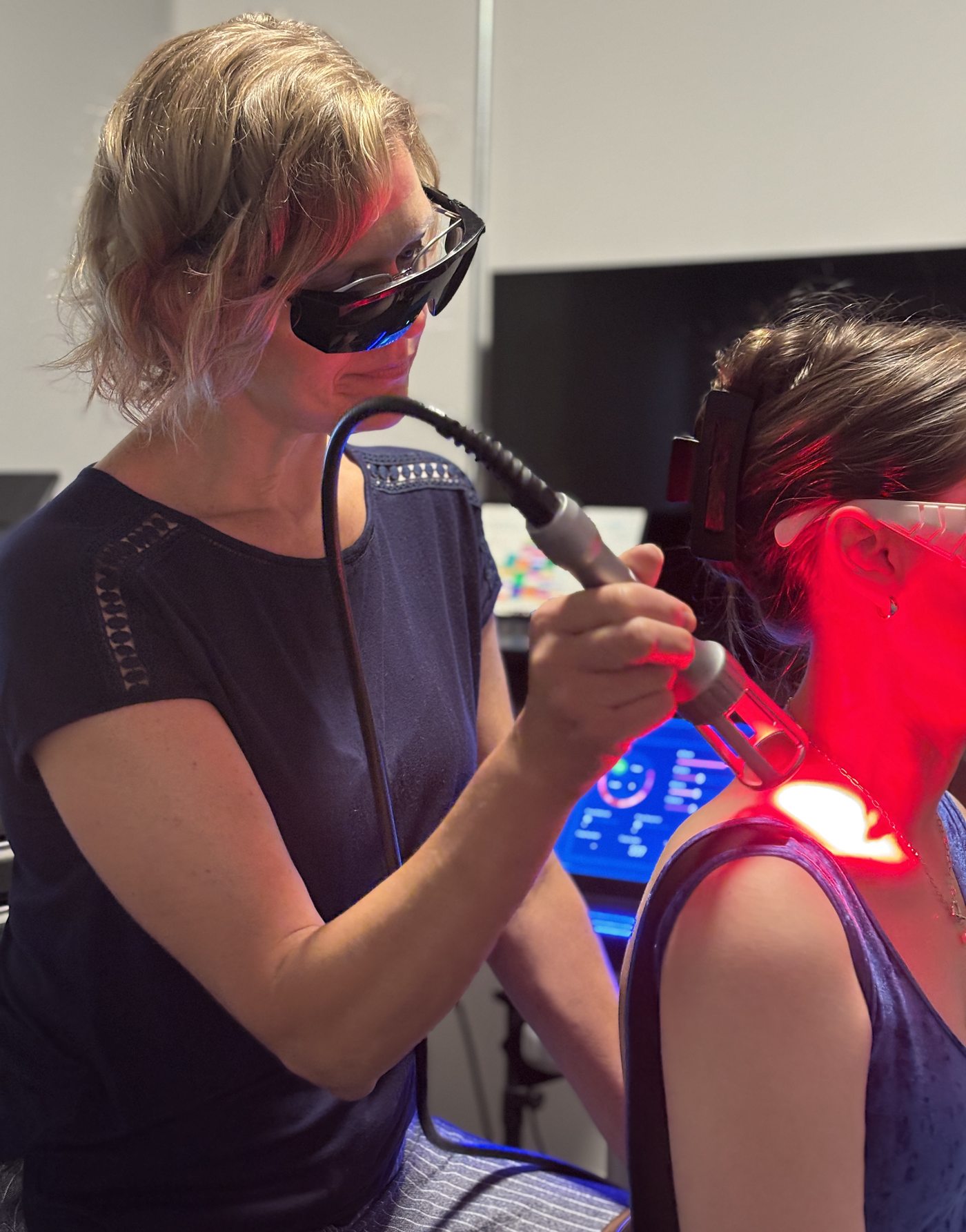 Laser therapy treatment session at The Keiser Clinic
